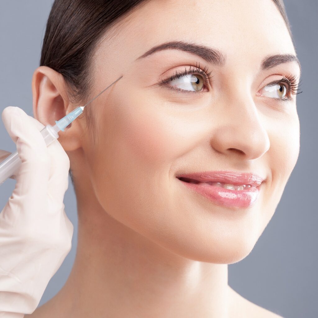 How Botox & Dermal Fillers Can be Used to Combat Facial Aging -min